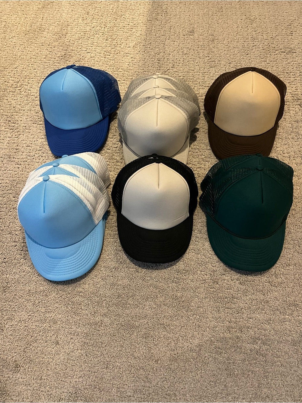17 Assorted Plain Trucker Hats - Multiple Colors (BRAND NEW)